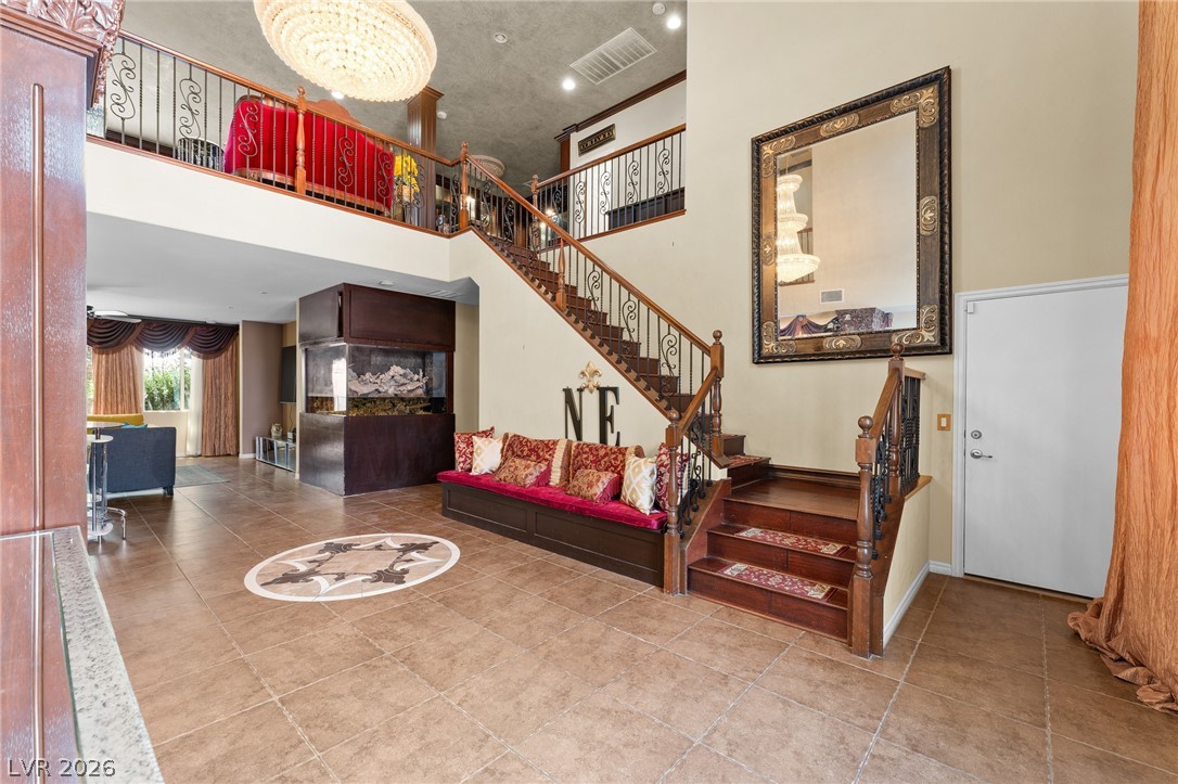 4205 West Falcons Flight Avenue Property Photo 11