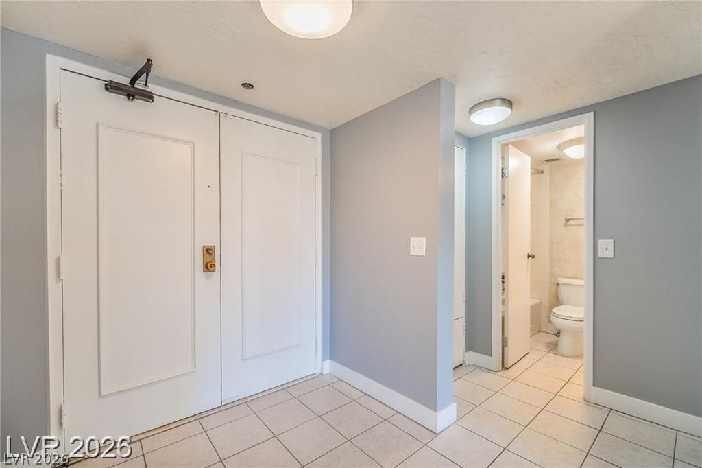 205 East Harmon Avenue 409 Property Photo 3
