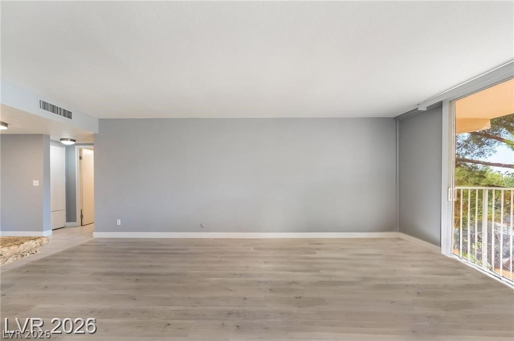 205 East Harmon Avenue 409 Property Photo 6
