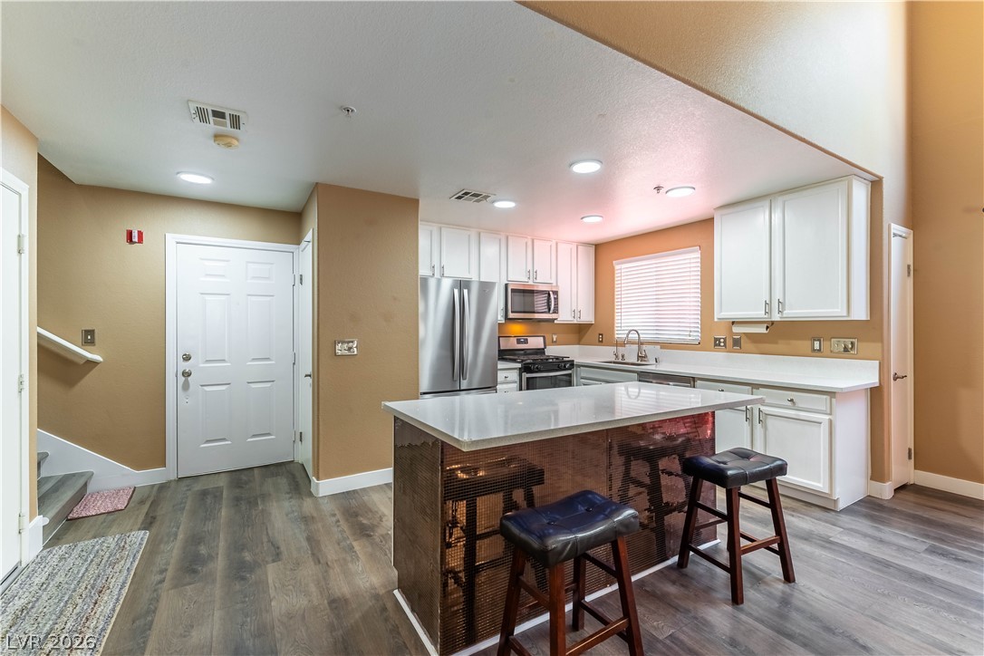 5722 Carmel Sand Street Property Photo 11