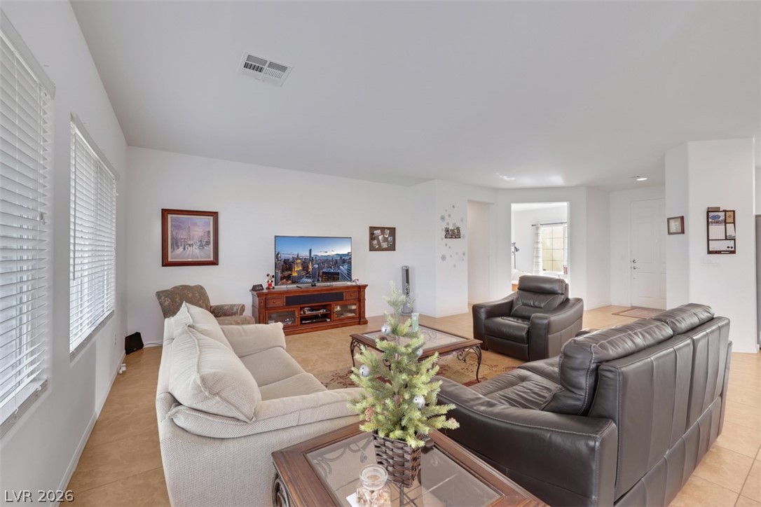 2408 Black River Falls Drive Property Photo 10