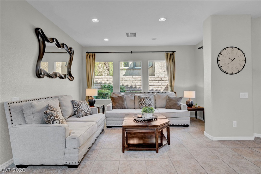 820 Colina Alta Place Property Photo 7