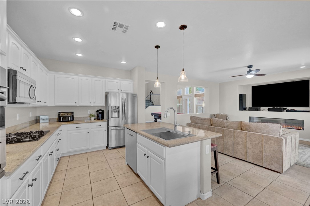 820 Colina Alta Place Property Photo 13