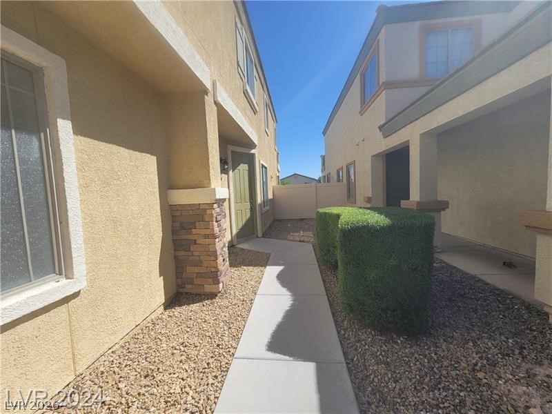 3665 Remington Grove Avenue Property Photo 6