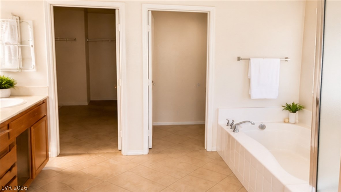 9969 West Diablo Drive Property Photo 4