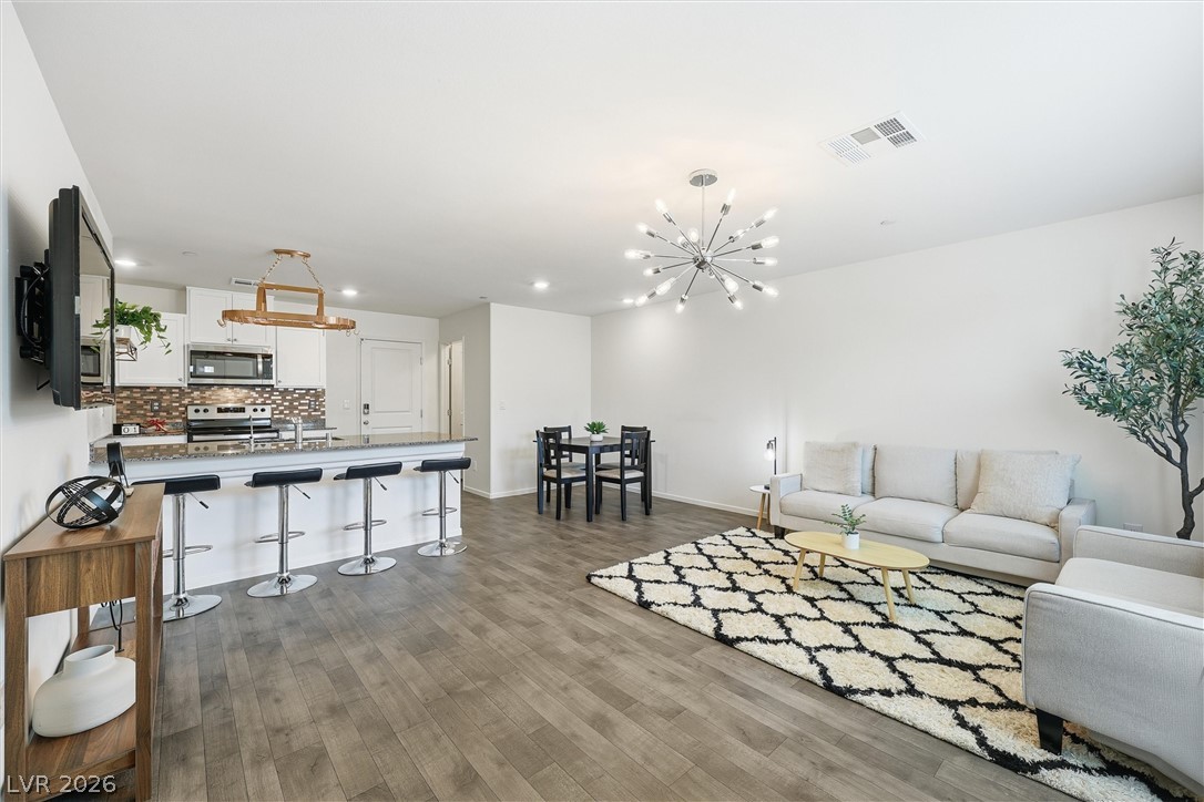 1125 Meadow Sparrow Place Property Photo 14