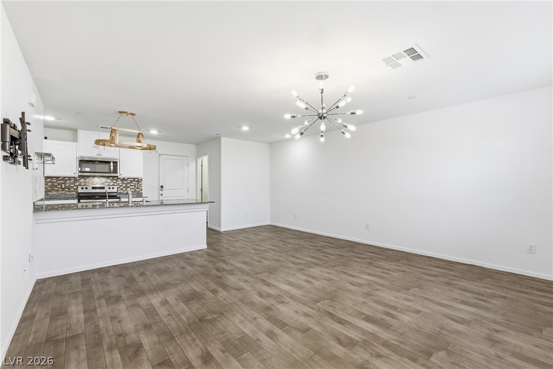 1125 Meadow Sparrow Place Property Photo 15