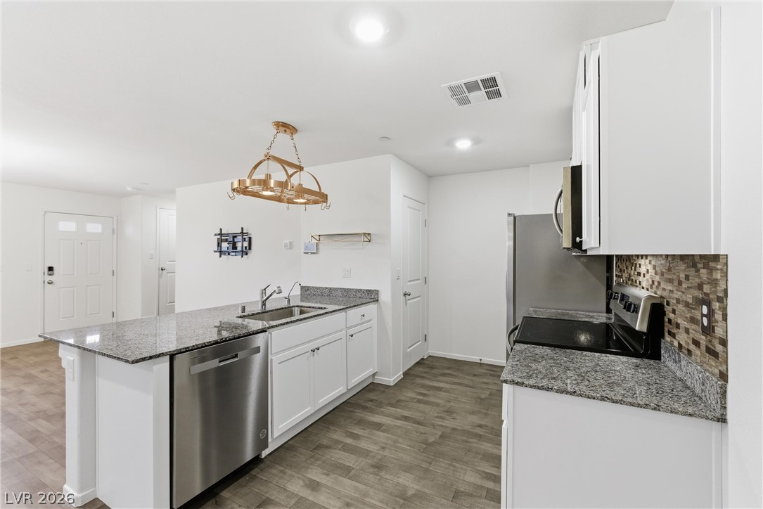 1125 Meadow Sparrow Place Property Photo 19