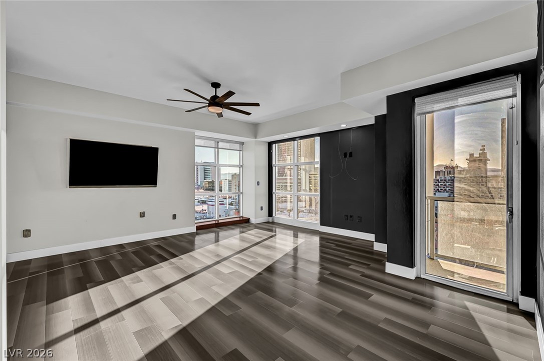 150 Las Vegas Boulevard 1507 Property Photo 6