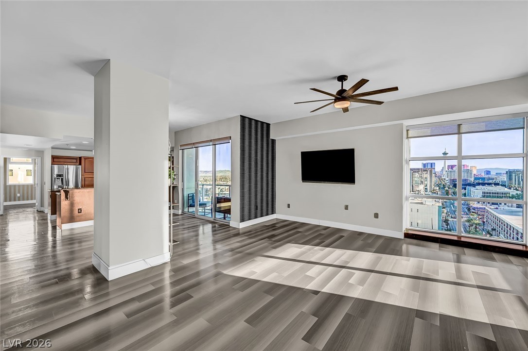 150 Las Vegas Boulevard 1507 Property Photo 9