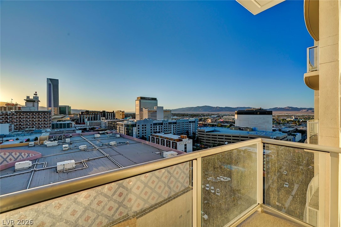 150 Las Vegas Boulevard 1507 Property Photo 43