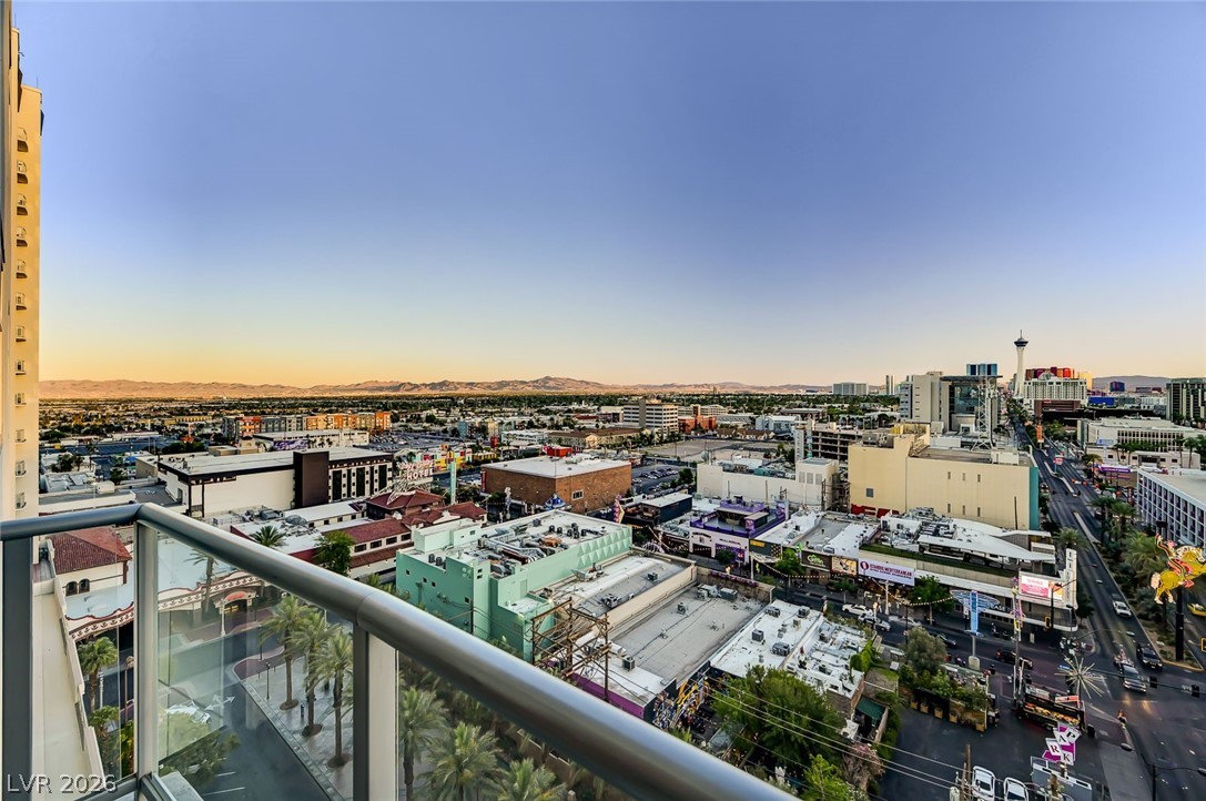 150 Las Vegas Boulevard 1507 Property Photo 46