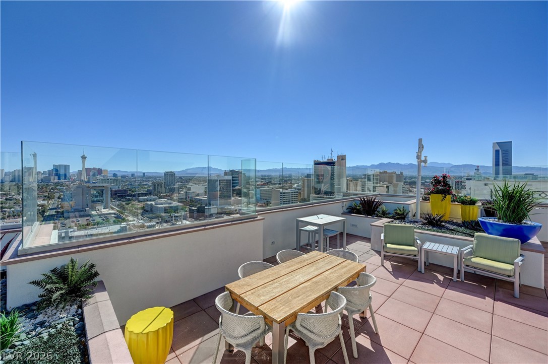 150 Las Vegas Boulevard 1507 Property Photo 75