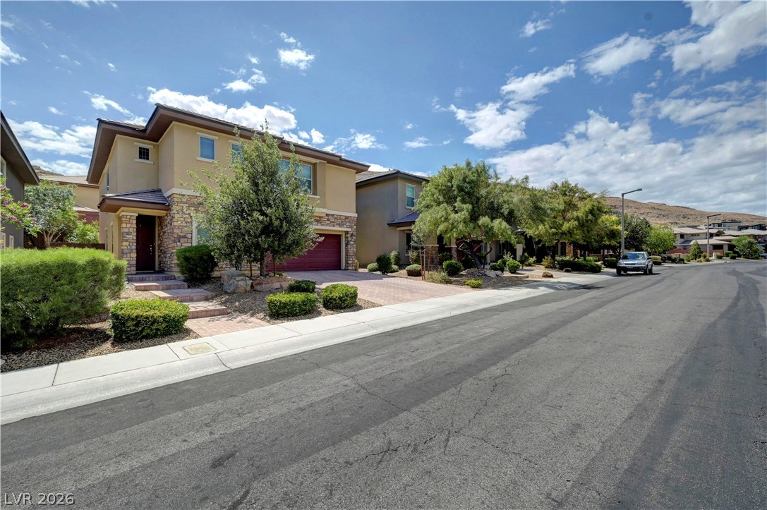 5673 Oak Bend Drive Property Photo 3
