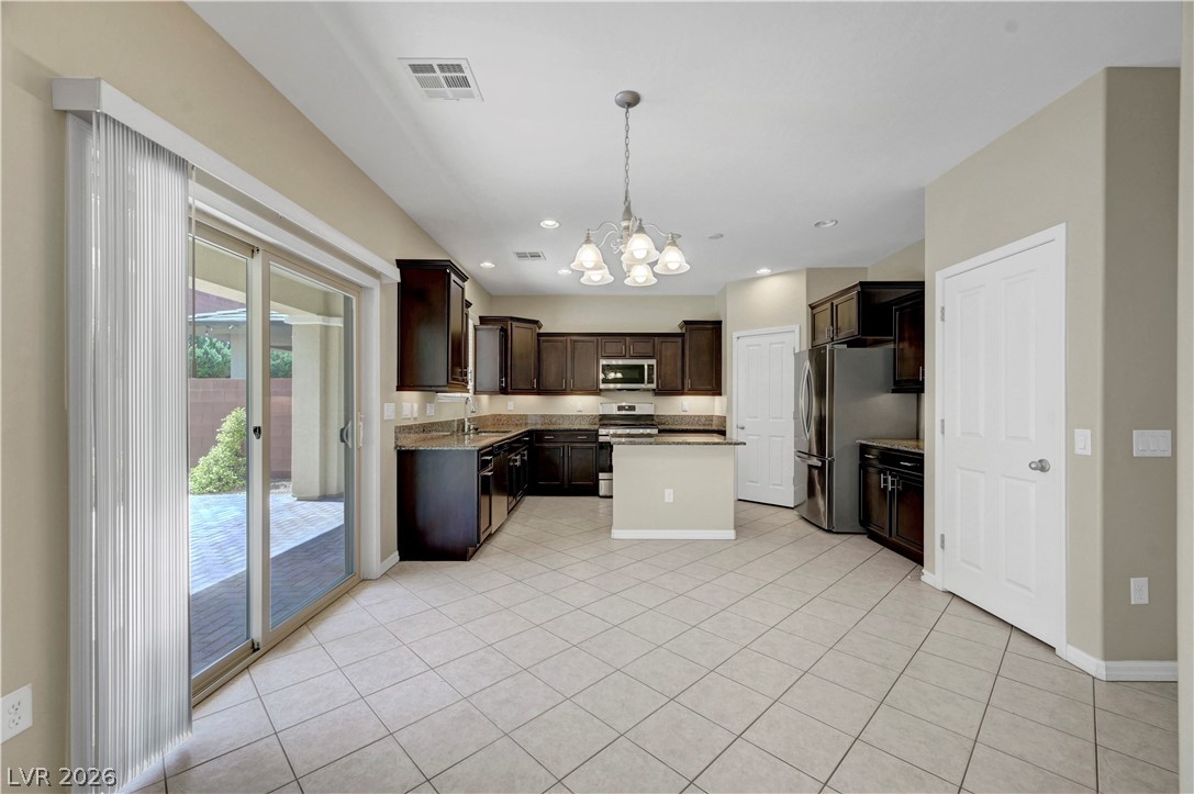 5673 Oak Bend Drive Property Photo 13