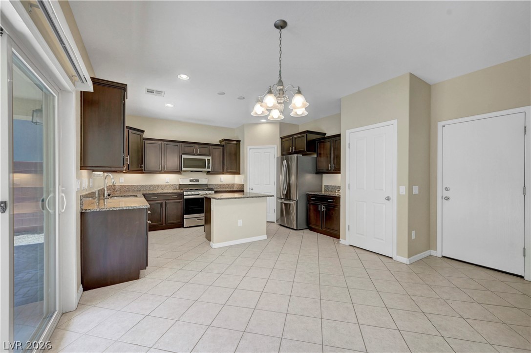 5673 Oak Bend Drive Property Photo 14