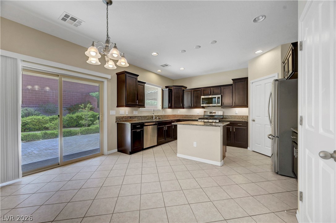 5673 Oak Bend Drive Property Photo 17