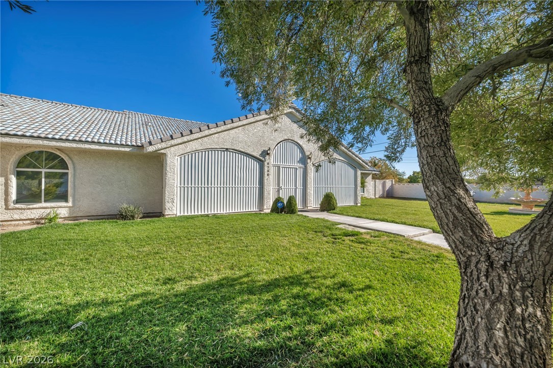 8736 Procyon Street Property Photo 4