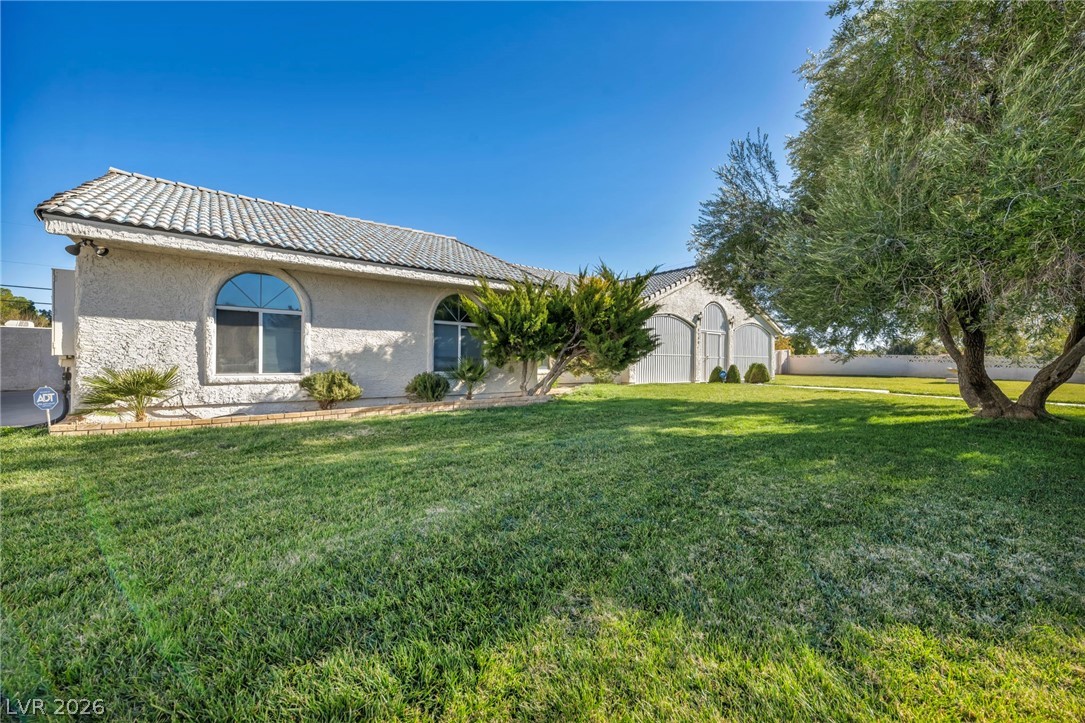 8736 Procyon Street Property Photo 5