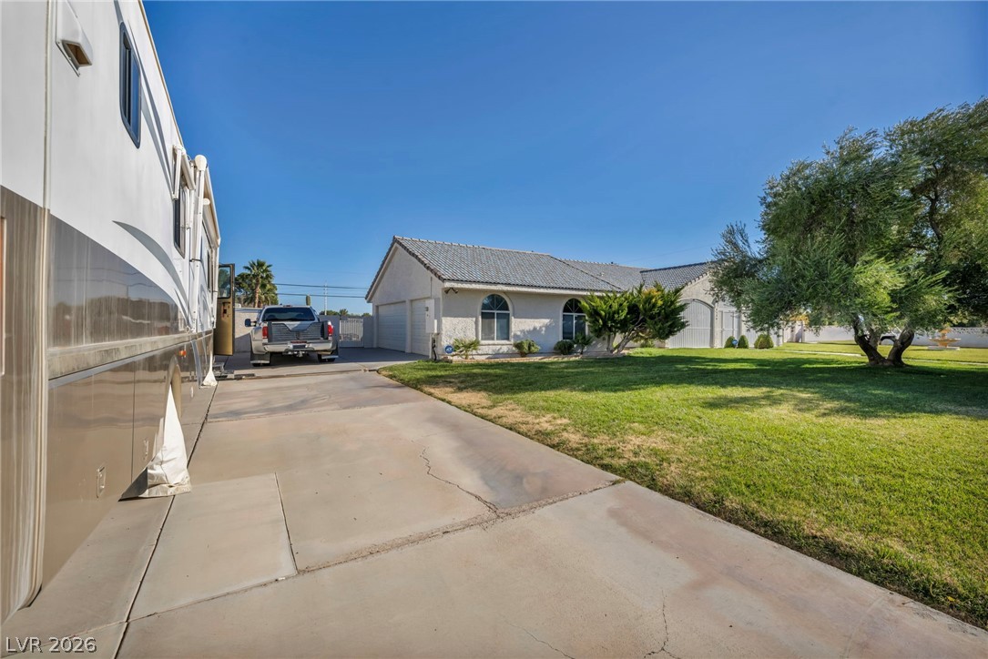 8736 Procyon Street Property Photo 6