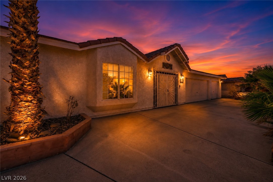 1020 Hollyhock Drive Property Photo 11