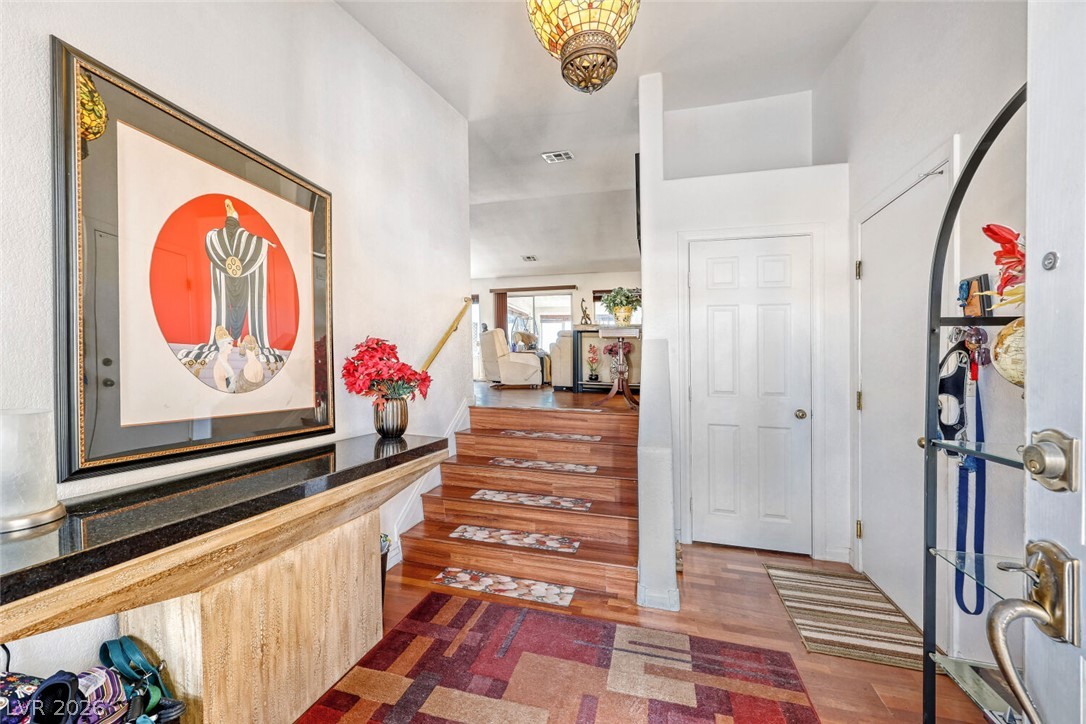 1020 Hollyhock Drive Property Photo 17