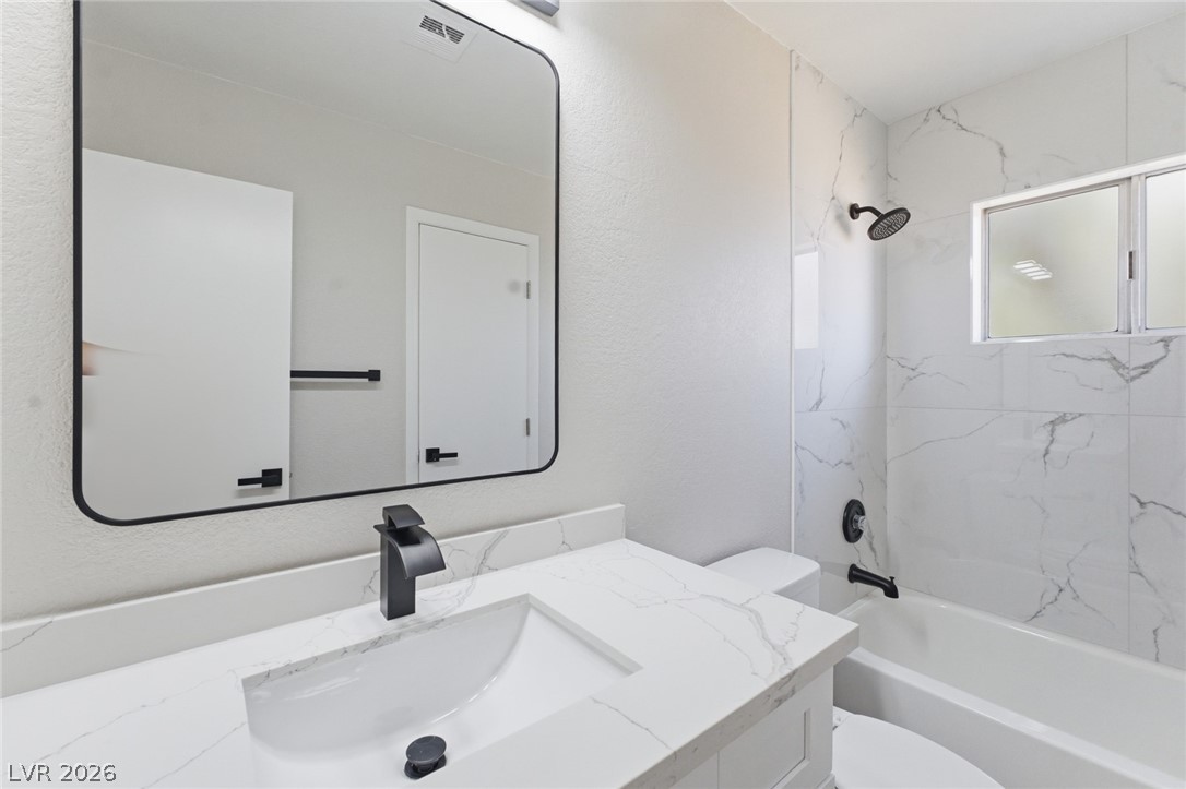 529 Close Avenue Property Photo 21