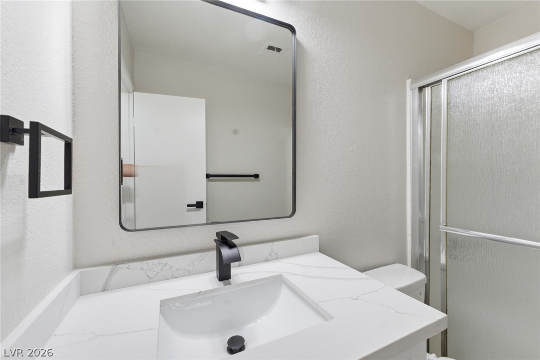 529 Close Avenue Property Photo 32