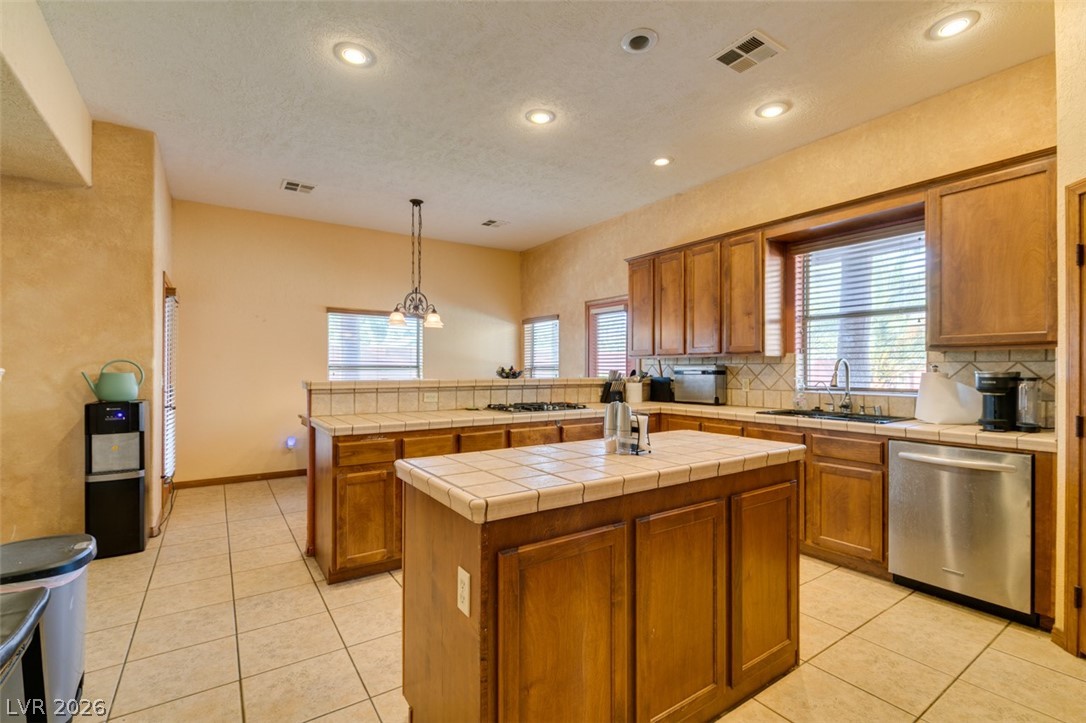 8152 Eagledancer Avenue Property Photo 9