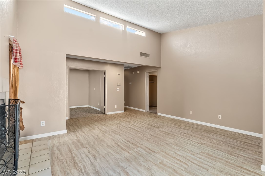 2148 Pebble Creek Lane Property Photo 10