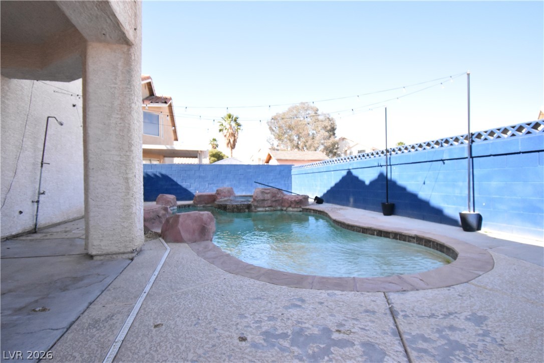 5016 Camino Del Santo Parkway Property Photo 2
