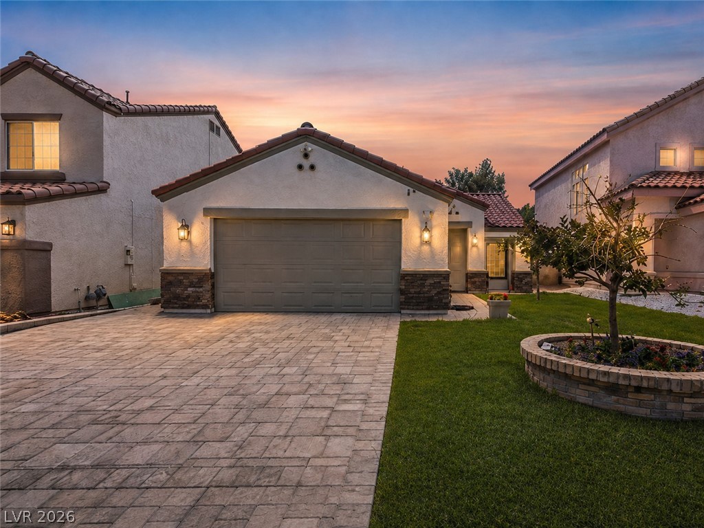 7229 Winding Creek Drive Property Photo 1