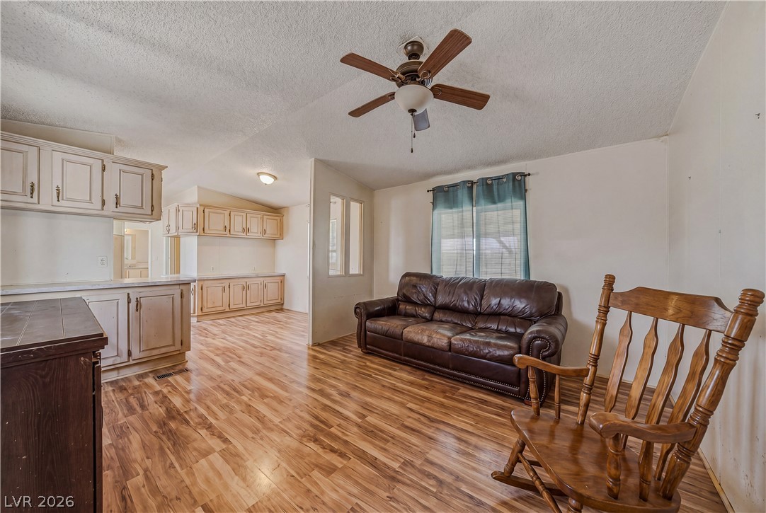 2801 Ambler Way Property Photo 8
