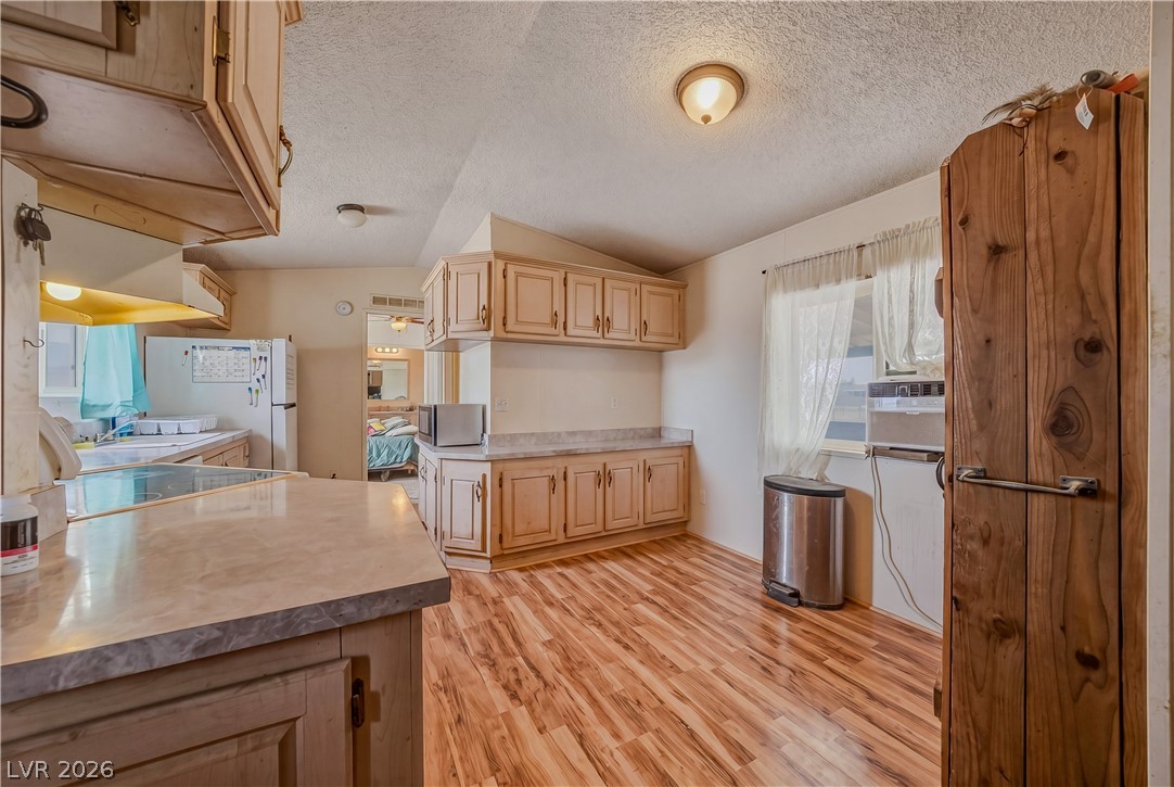 2801 Ambler Way Property Photo 9