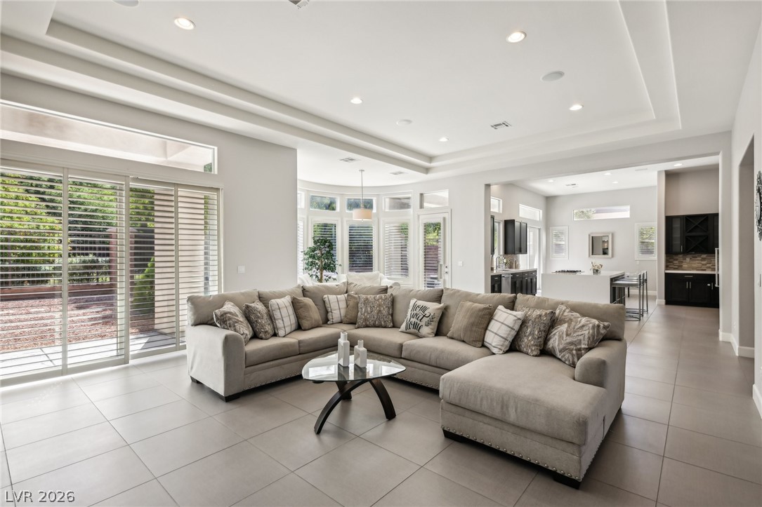 1721 Choice Hills Drive Property Photo 4