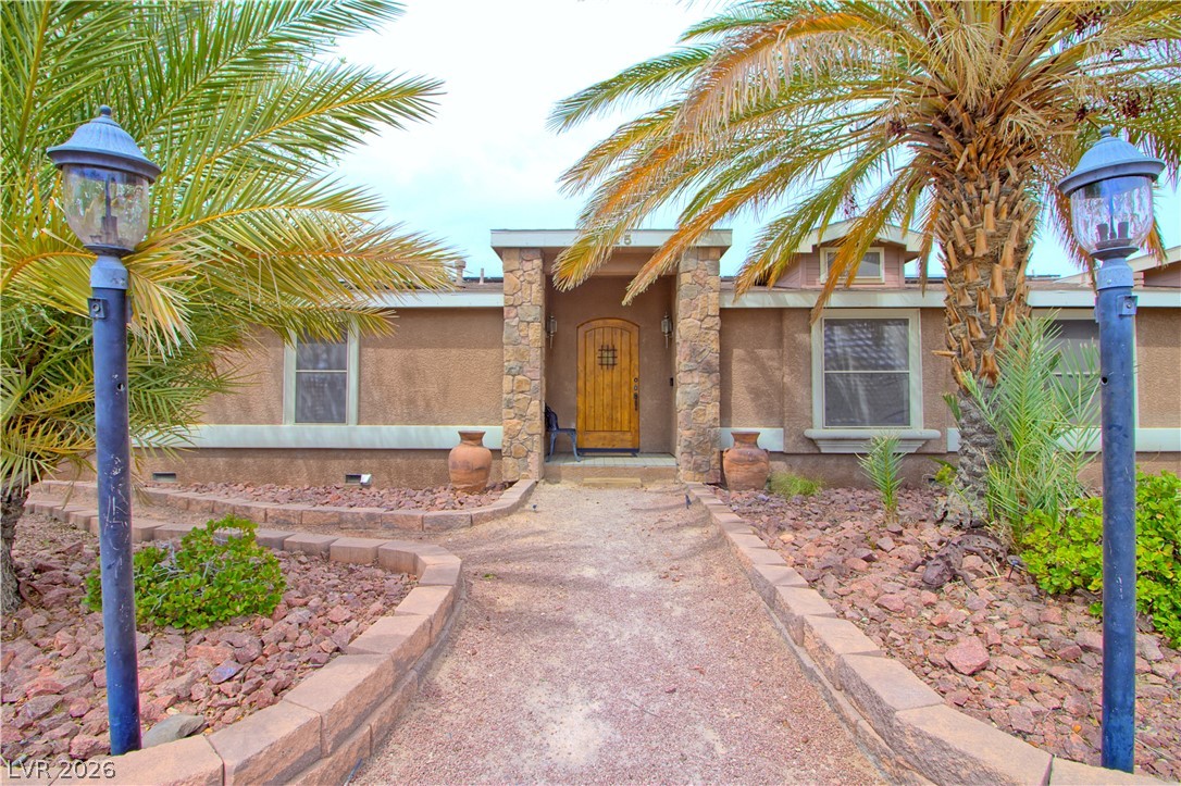 1725 Leonard Lane Property Photo 1