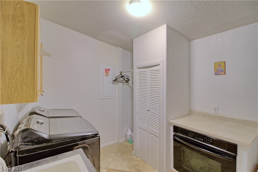 1725 Leonard Lane Property Photo 25