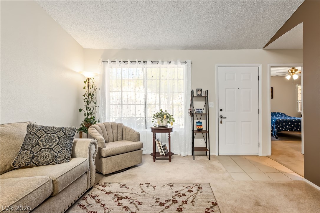 2136 Pebble Creek Lane Property Photo 3