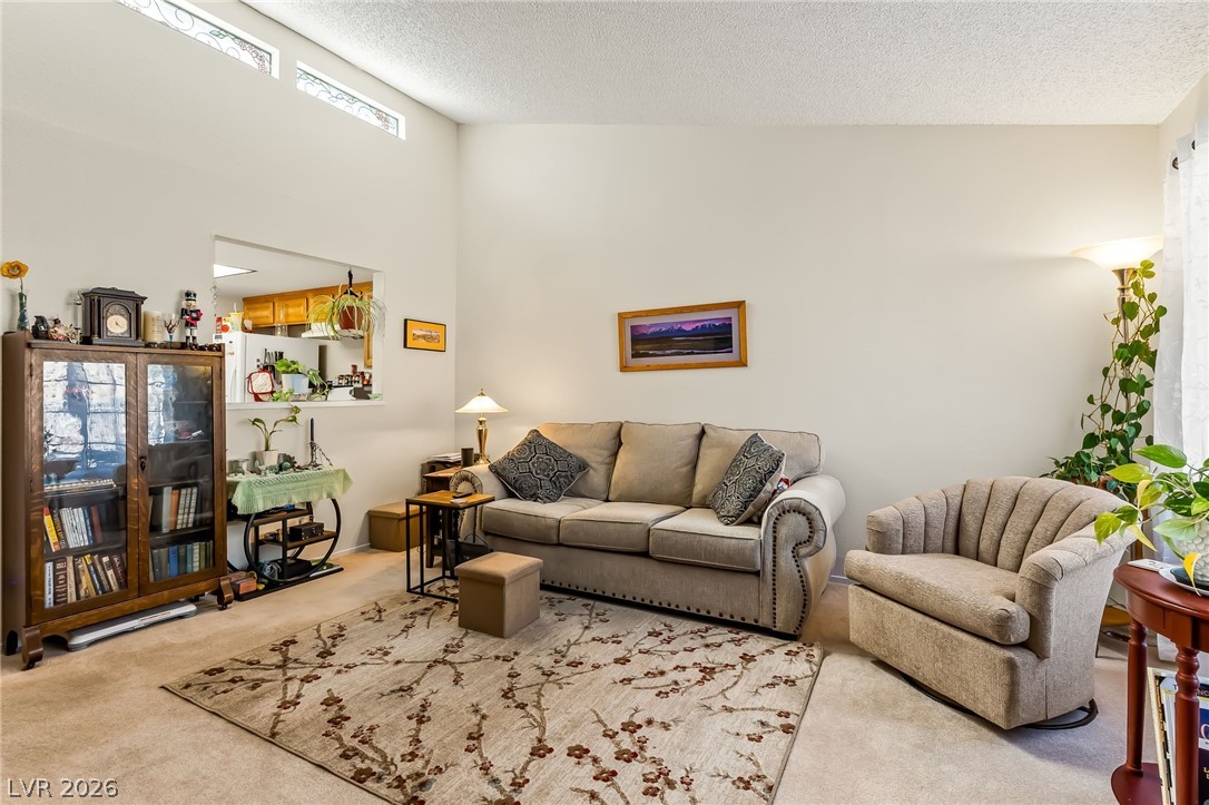 2136 Pebble Creek Lane Property Photo 4