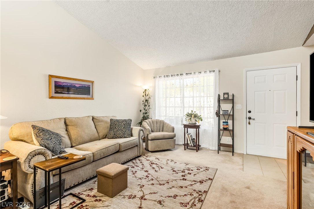 2136 Pebble Creek Lane Property Photo 8