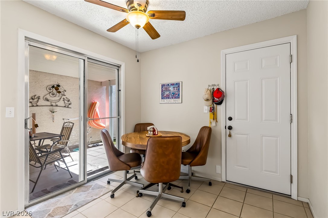 2136 Pebble Creek Lane Property Photo 14