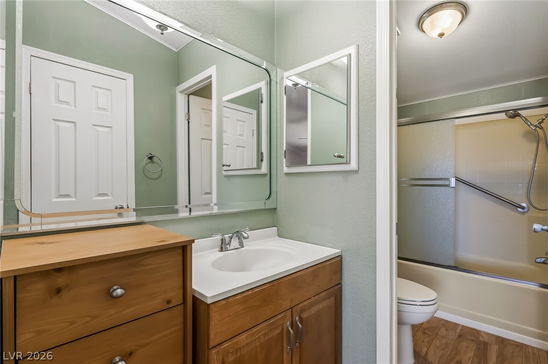 1611 Esquina Street Property Photo 15