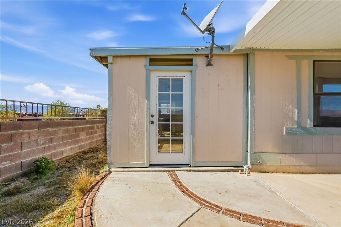 1611 Esquina Street Property Photo 22