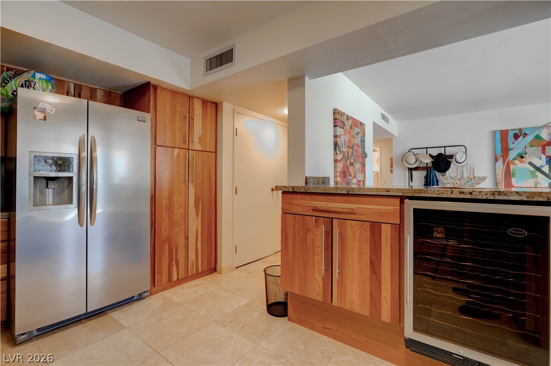 205 East Harmon Avenue 909 Property Photo 14