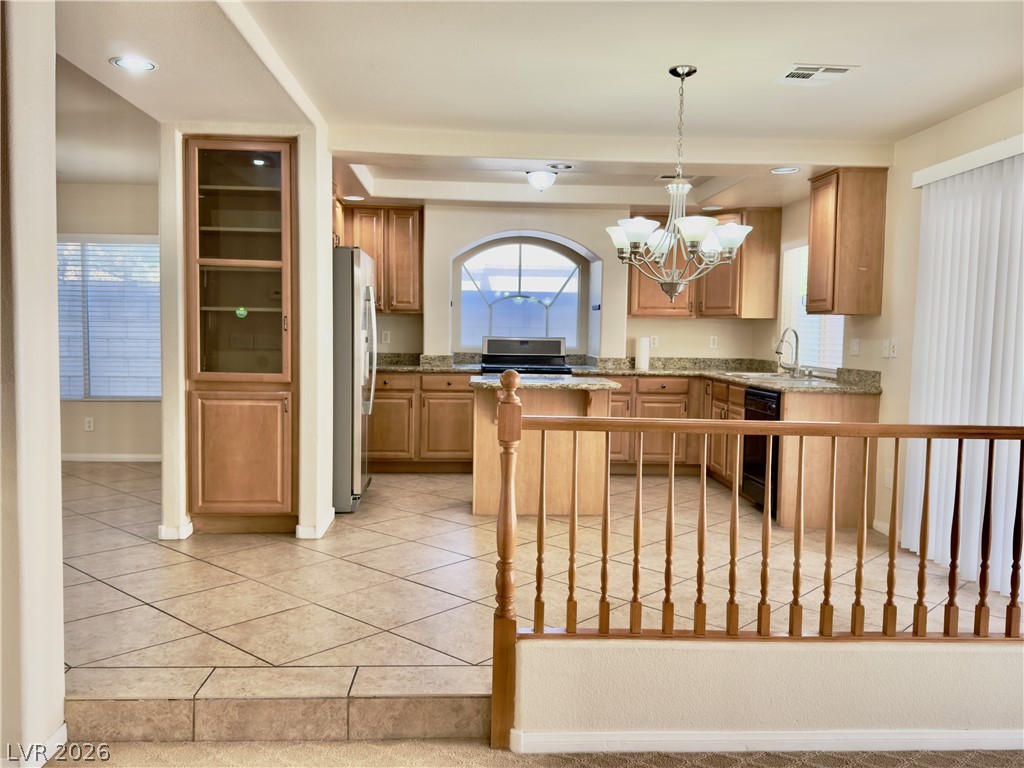 1010 Shady Charmer Avenue Property Photo 9
