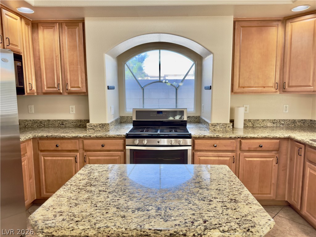 1010 Shady Charmer Avenue Property Photo 10