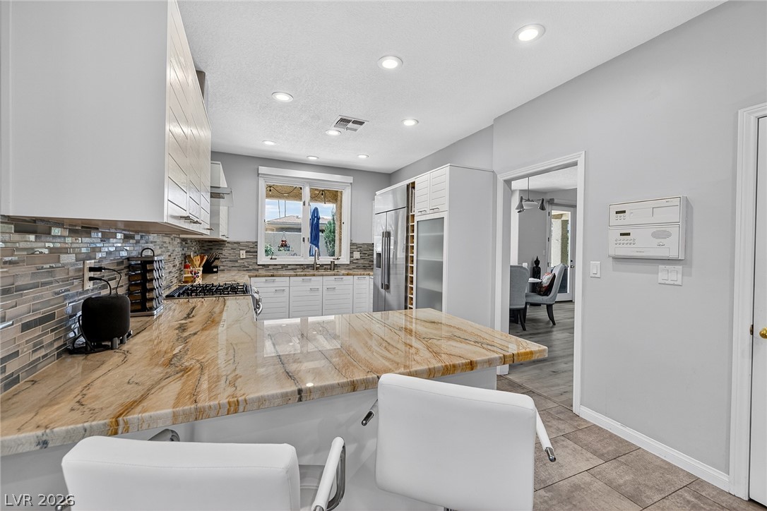 7402 Mission Hills Drive Property Photo 16