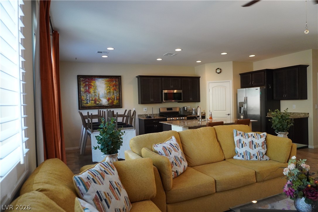 9253 Romance Diamond Property Photo 6