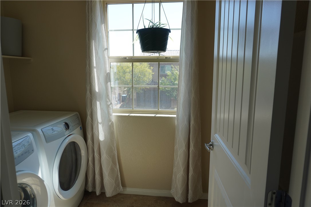 9253 Romance Diamond Property Photo 17