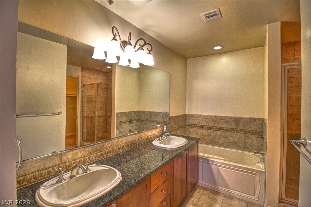 2405 West Serene Avenue 517 Property Photo 19